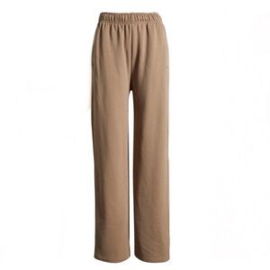 NEW Alo Yoga Accolade Straight Leg Sweatpant in gravel cream tan size Small